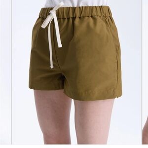 Renggli Drawstring Short Khaki Quiet Luxury Minimalist Timeless Capsule Wardrobe